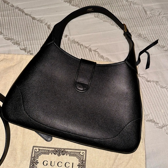 GUCCI Handbag - Picture 5 of 11